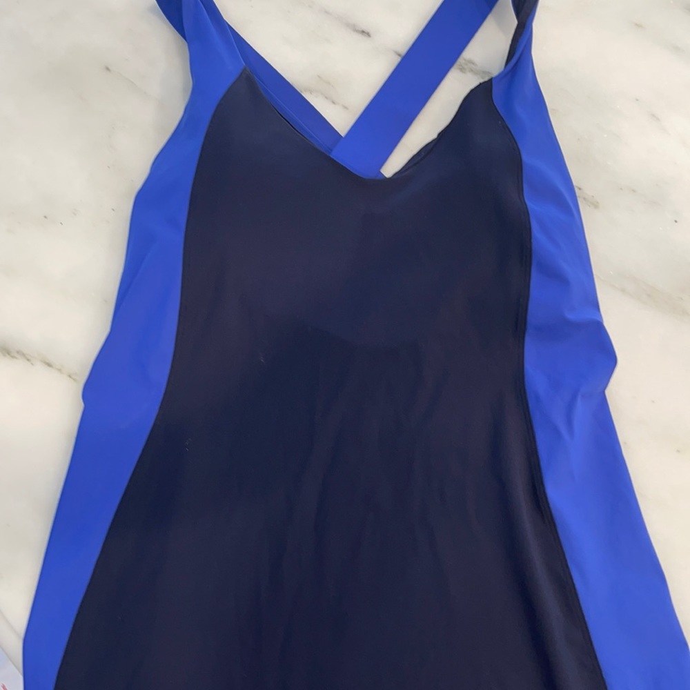 Lululemon top